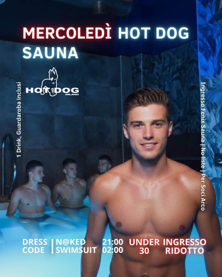 Giovane uomo in piscina al Hot Dog Club Milano, bar gay cruising.